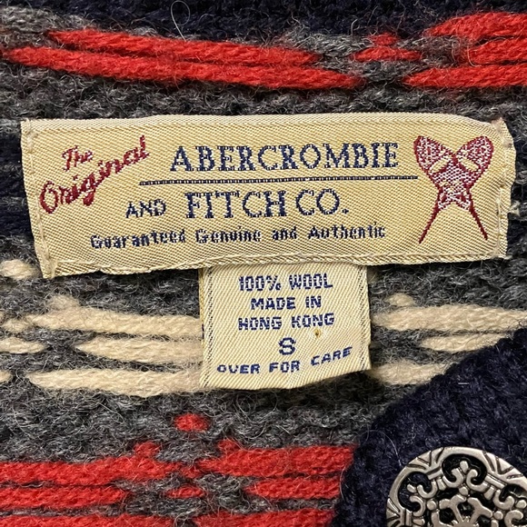 Vintage Abercrombie & Fitch Wool Fair Isle Knit Sweater with Chain Detailing - Picture 9 of 10